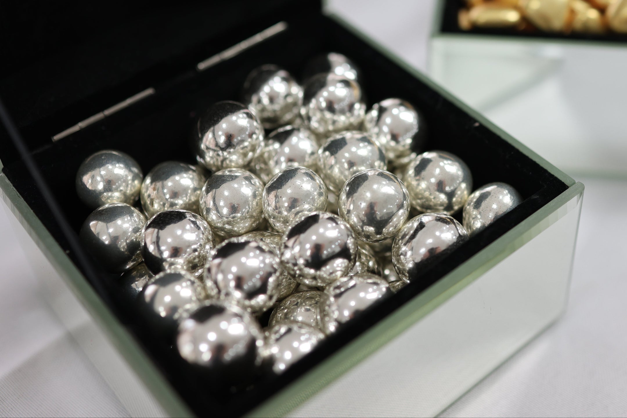 Busta trasparente doypack con Nocciole al cioccolato color Argento